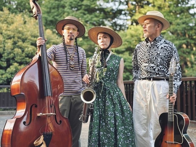 PICAリゾート｜PICA富士西湖　キャンプイベント「FUN-tastic!CAMP」｜アーティスト「Tiny Song Show」